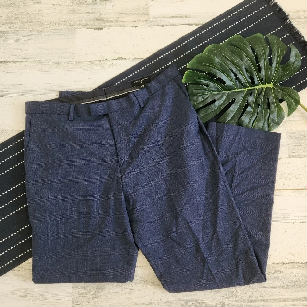 Banana Republic Slim Fit Navy Plaid Trouser Pants Size 35x32